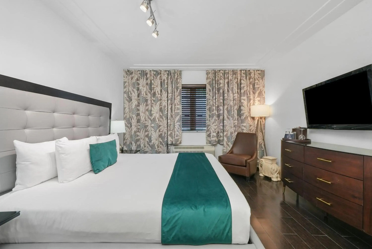 Riviera Hotel South Beach