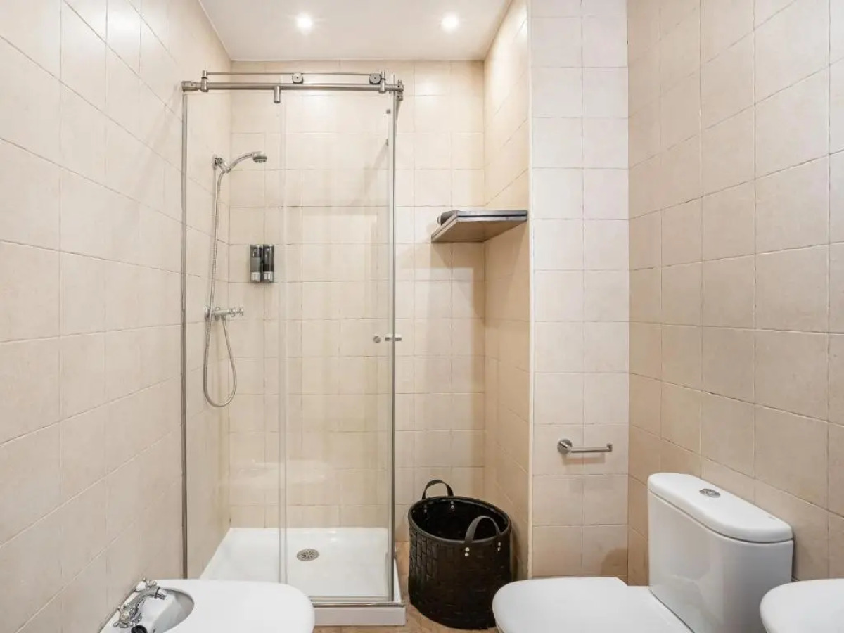 Limehome Granada Calle Sta. Ana