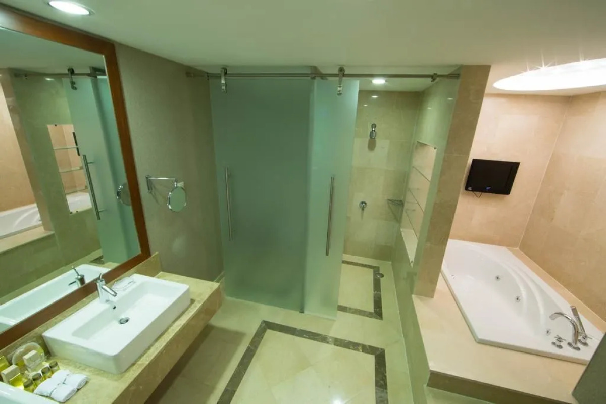 Отель Point Hotel Baku