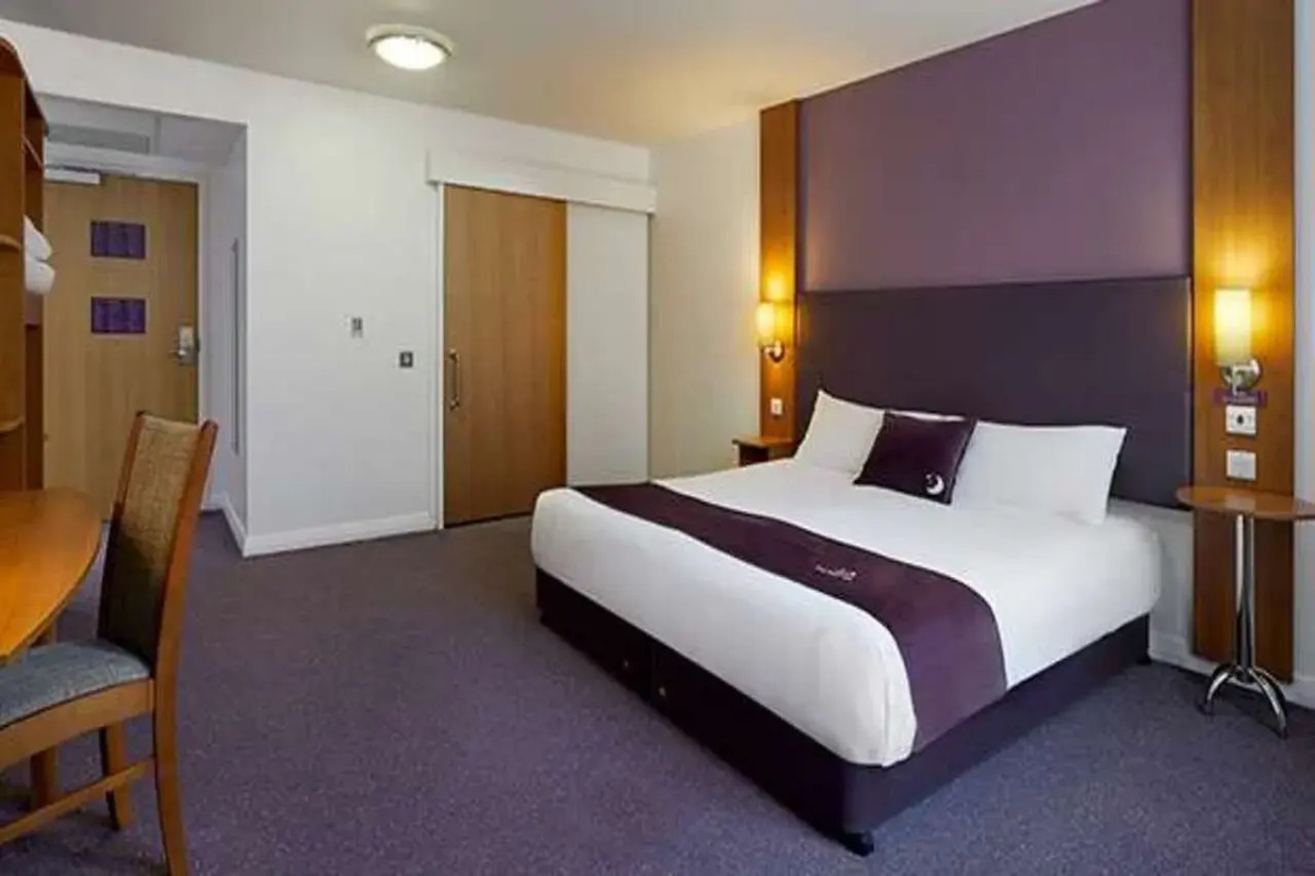 Premier Inn Glasgow City - George Square