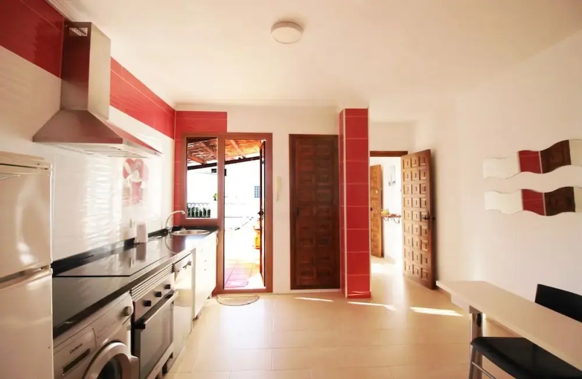 1077 Apartment Paola