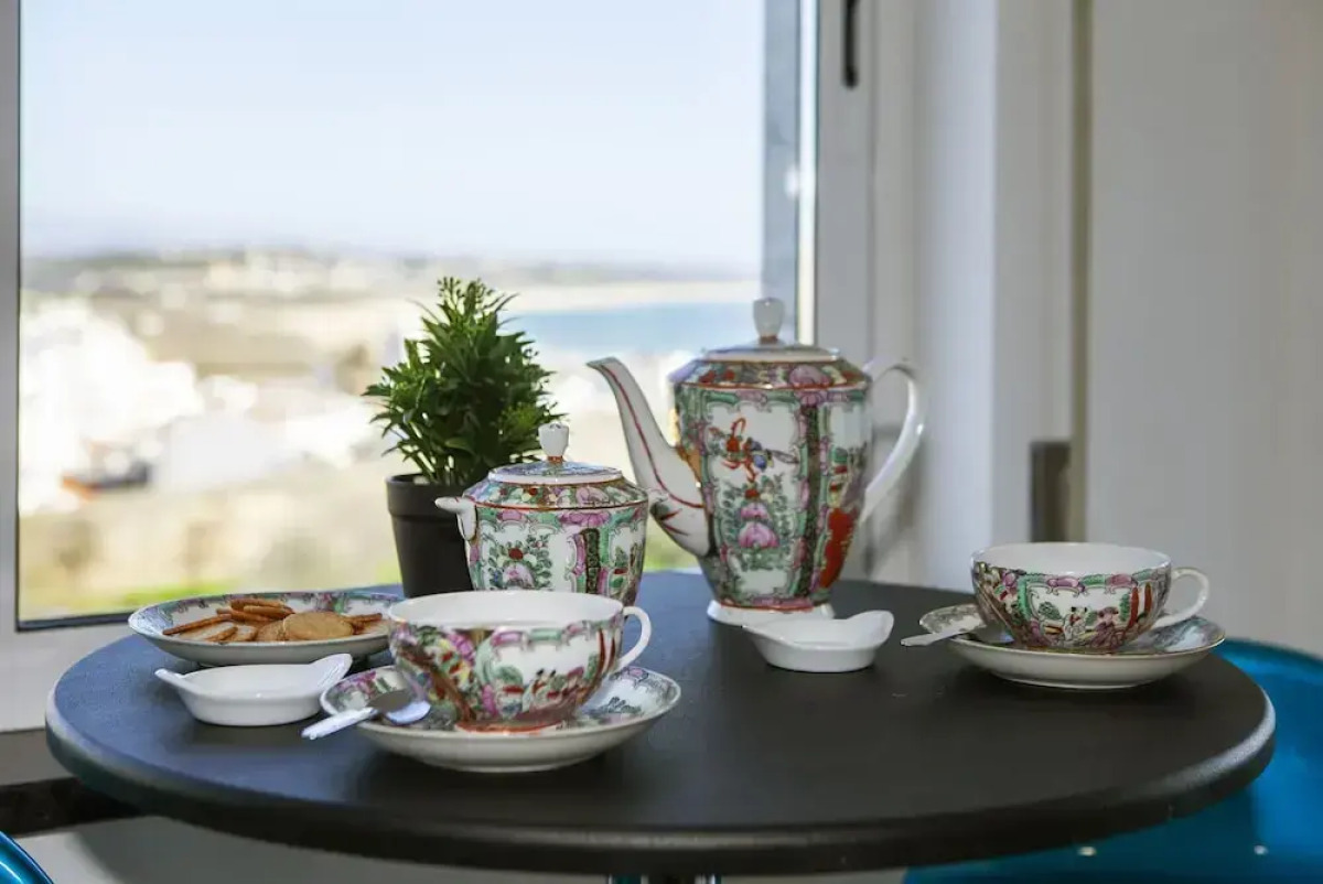 B17 - The Stunning Seaview Apartment