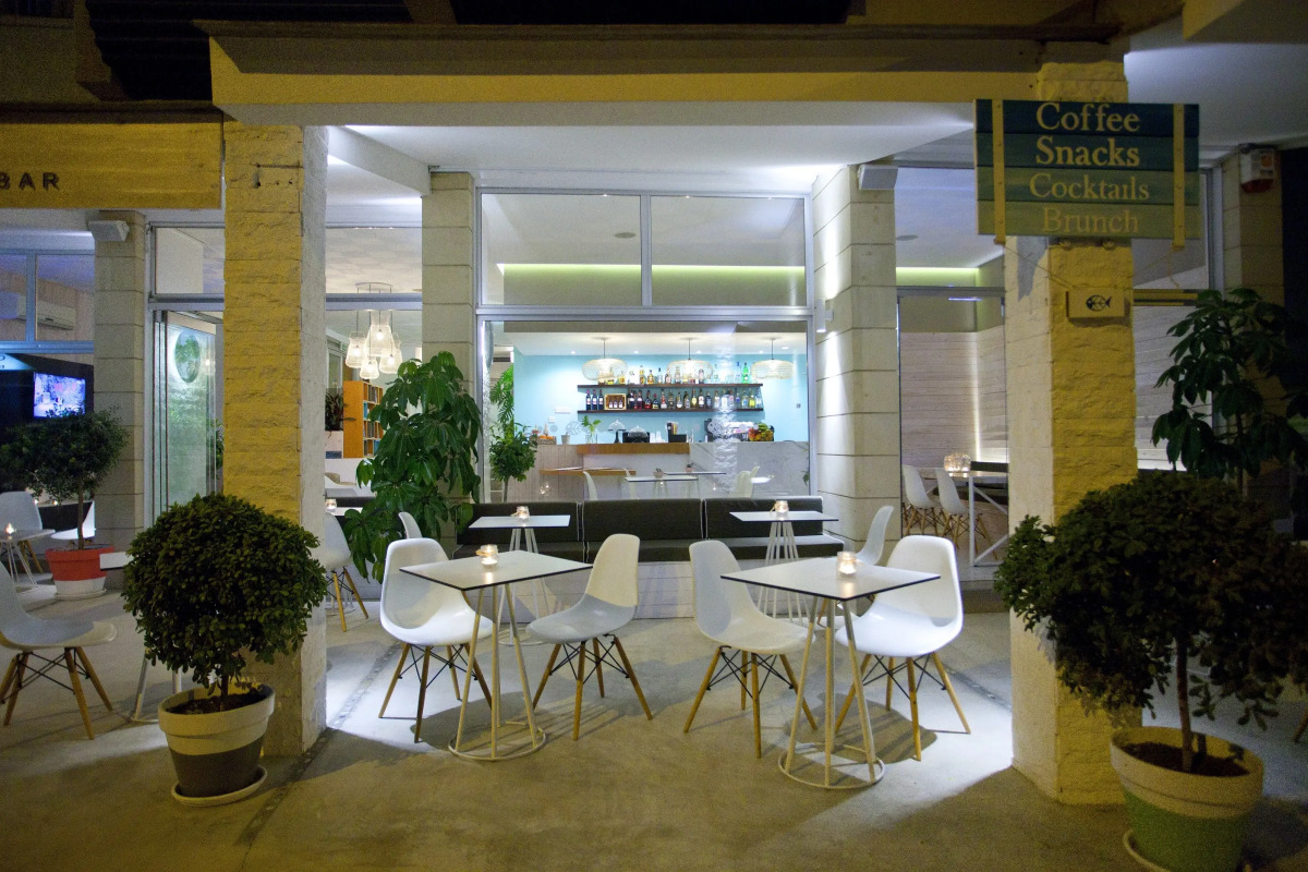 Costantiana Beach Hotel Apartments