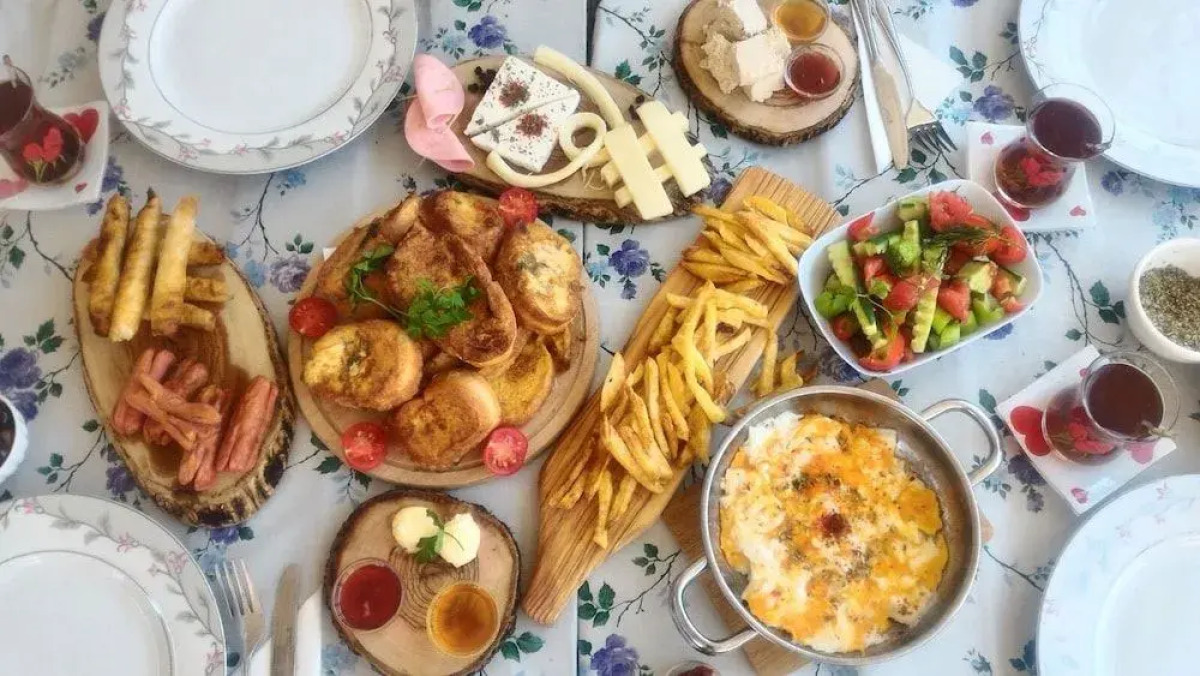 Ayvalik Moda Pansiyon