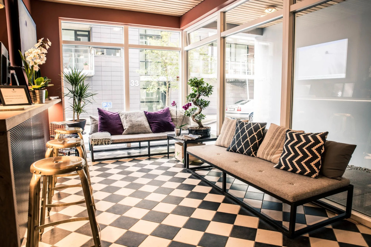 The Swan House by Heimaleiga