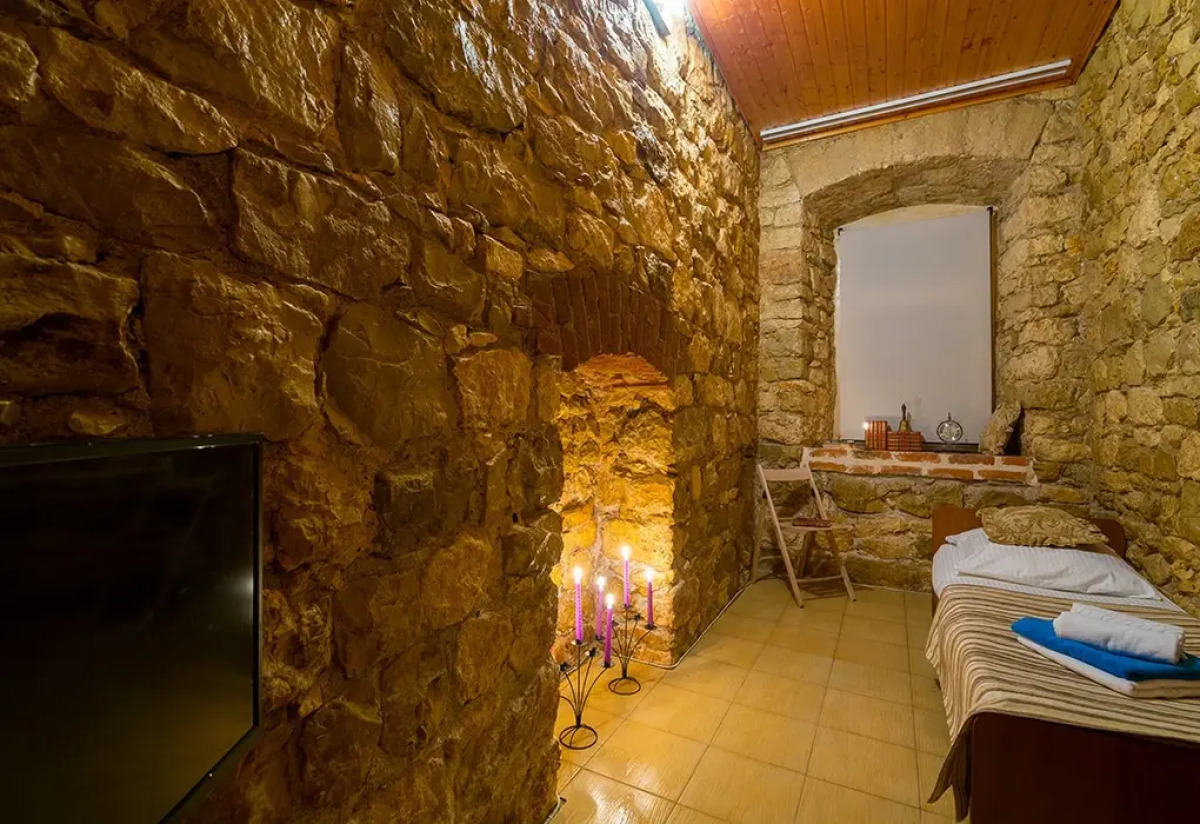 Гостиница Абхазия