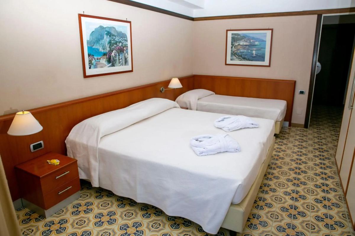 Pietra di Luna Hotel