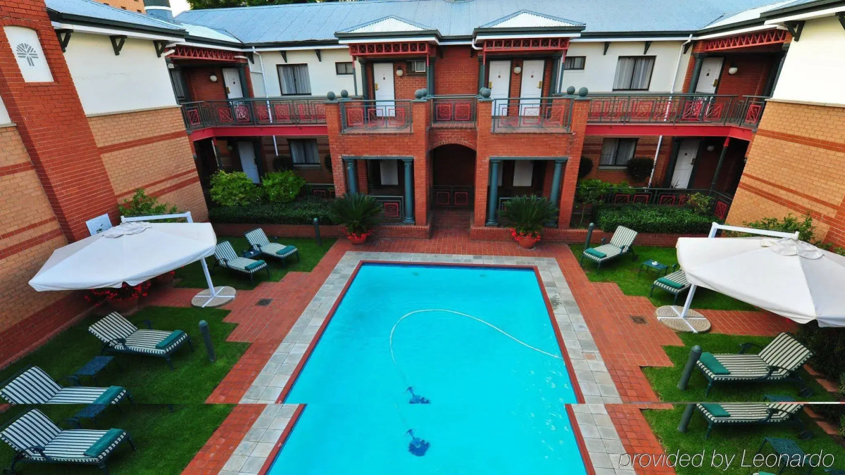 Courtyard Hotel Rosebank