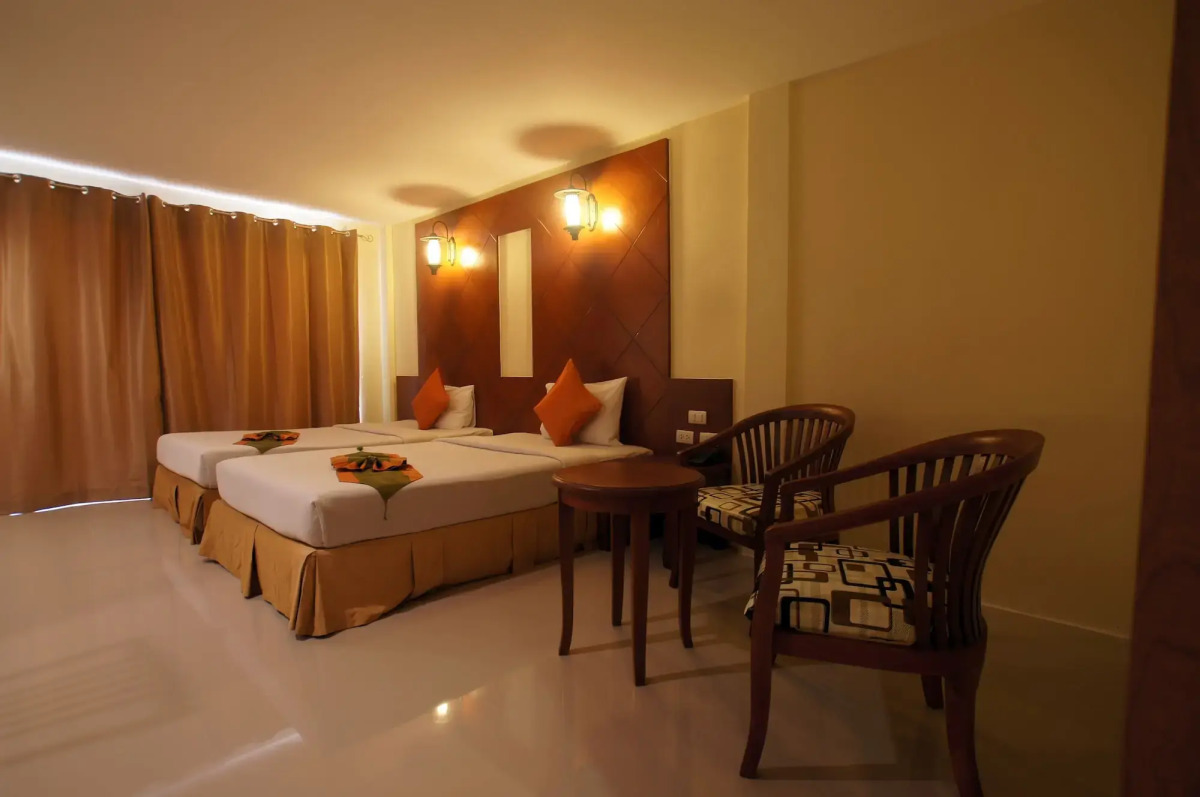 Sunset Khaolak Resort