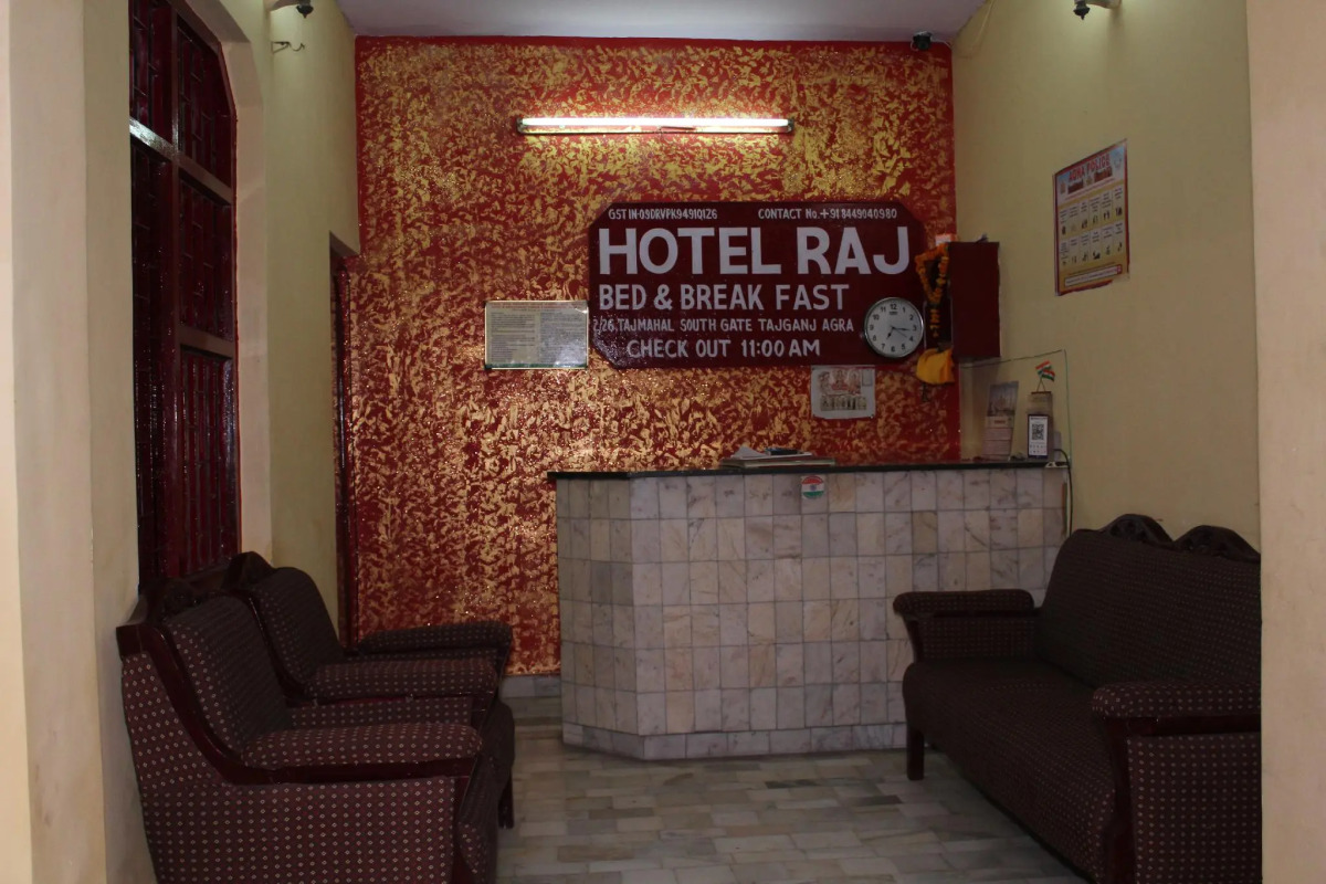 Hotel Raj Bed & Breakfast