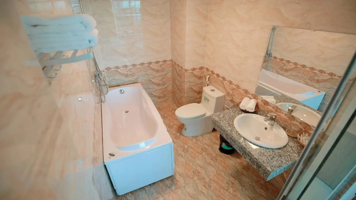 Anova Airport Hotel — Convenient & Friendly