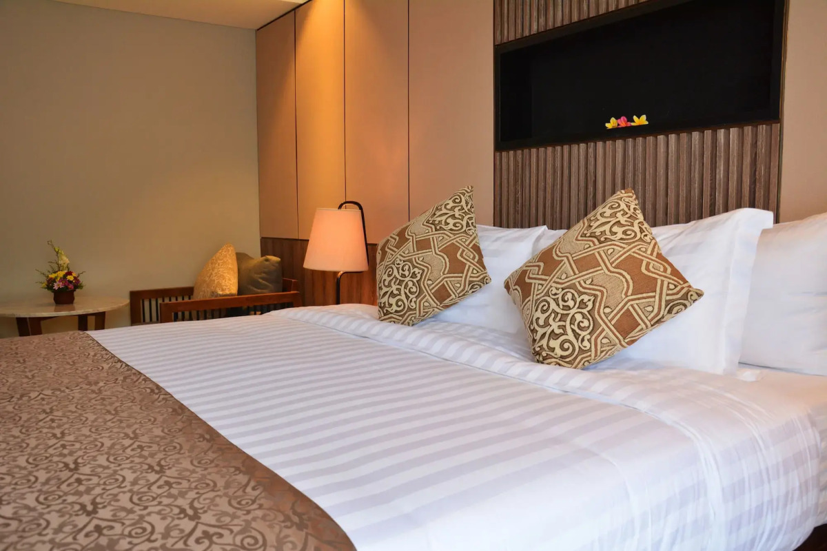 Отель The Nest Hotel Nusa Dua