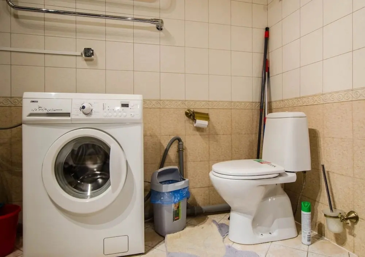 Emperoom Near Summer Garden Apartments