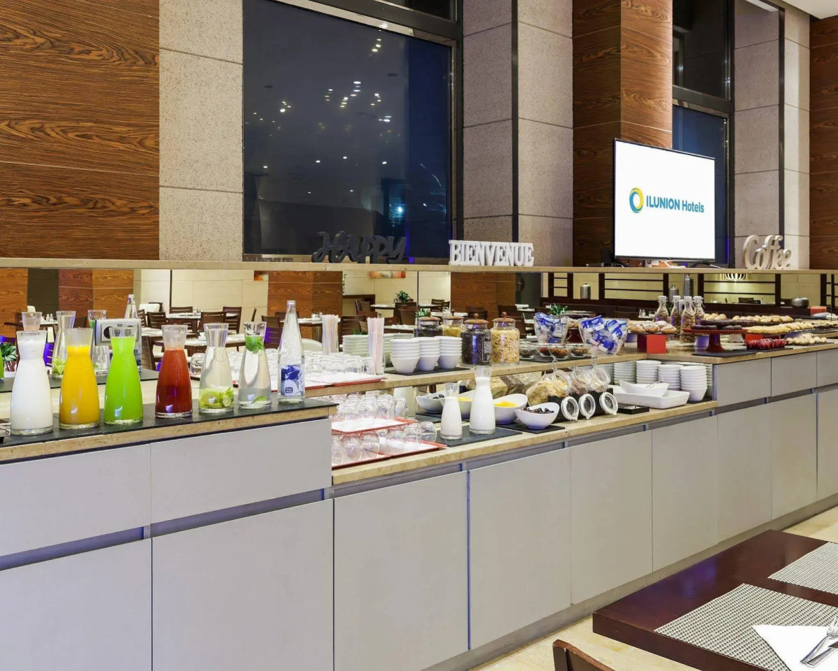 Hotel ILUNION Valencia 4