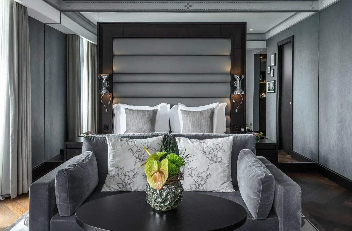 Royal Savoy Hotel & Spa