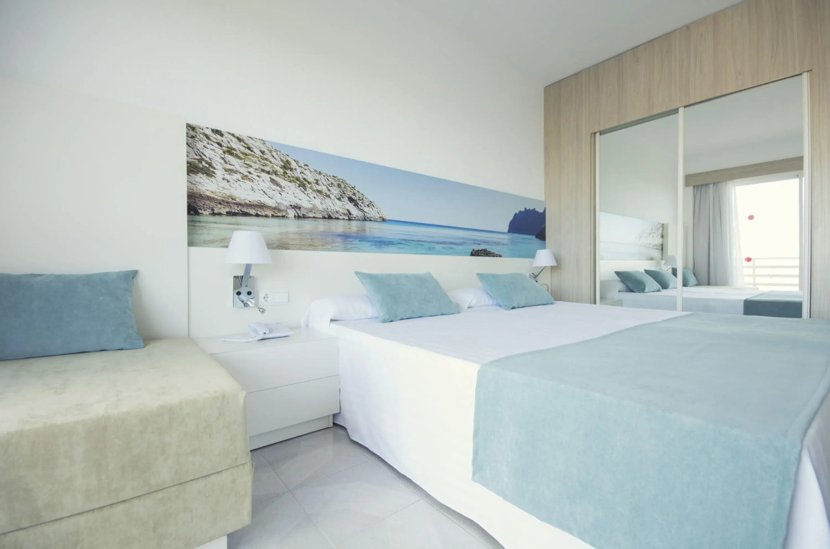 Azuline Hotel Bahamas y Bahamas II