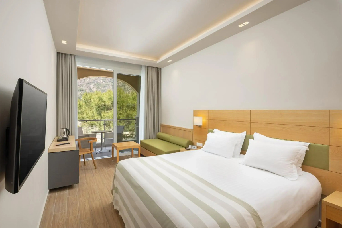 Akrotiri Beach Resort Hotel - Adults friendly