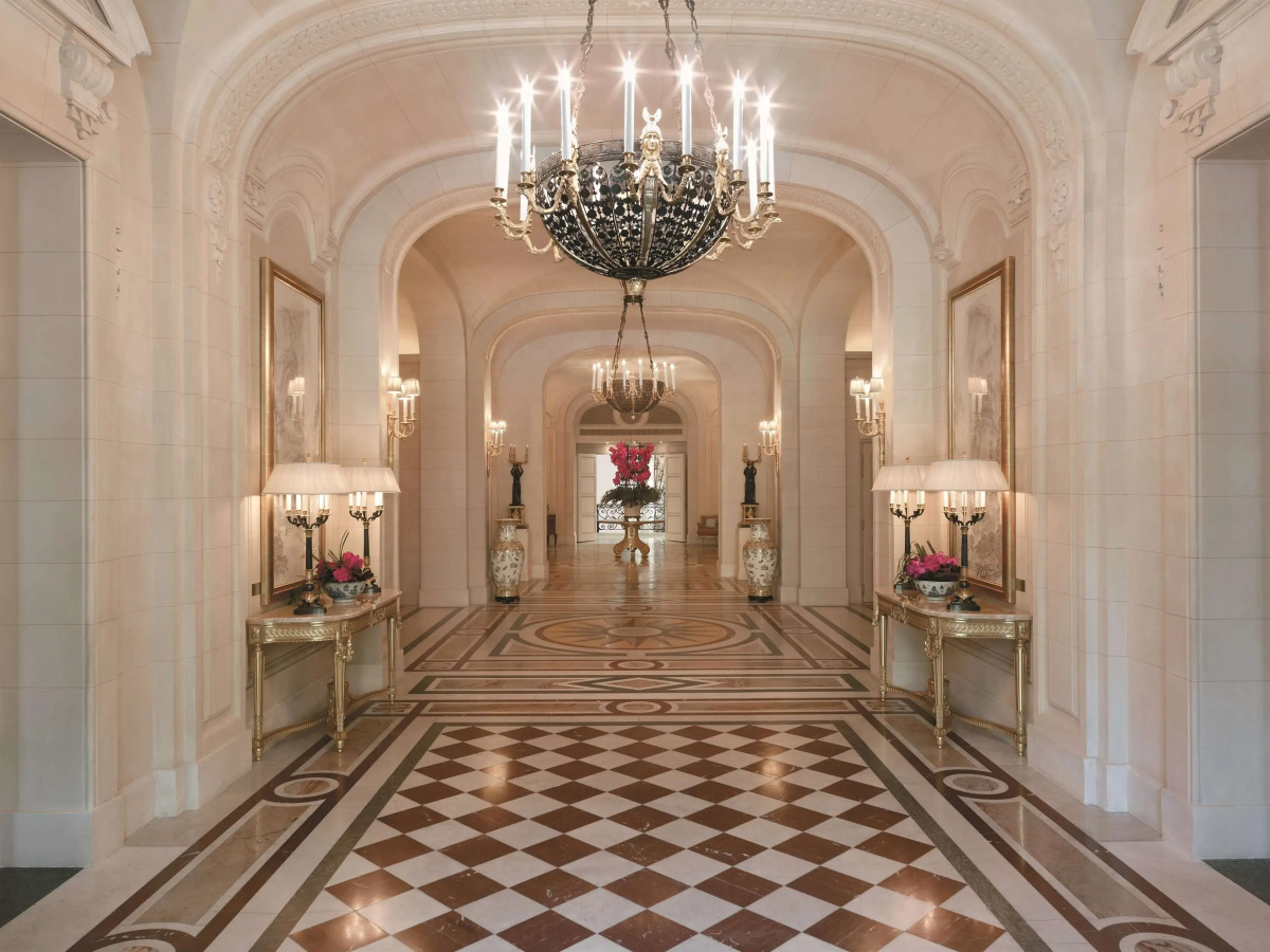 Отель Shangri-La Paris