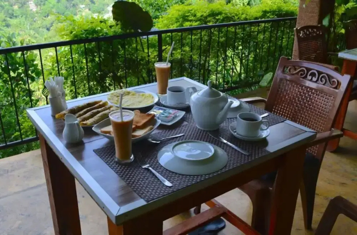 Rock side inn - Ella