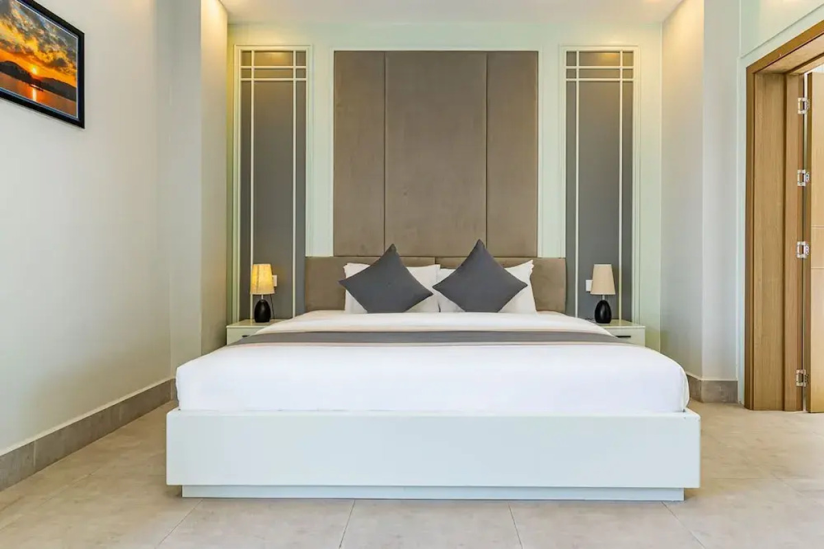 The Square Kampot Hotel