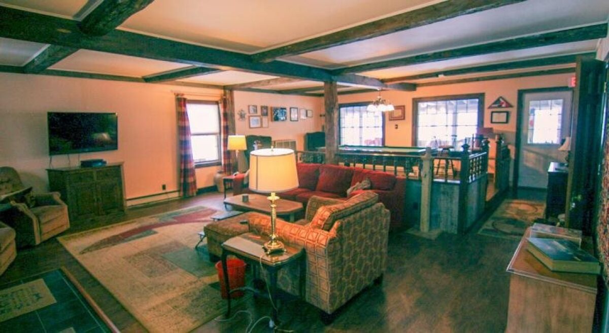 Admiral Peary Inn Bed & Breakfast