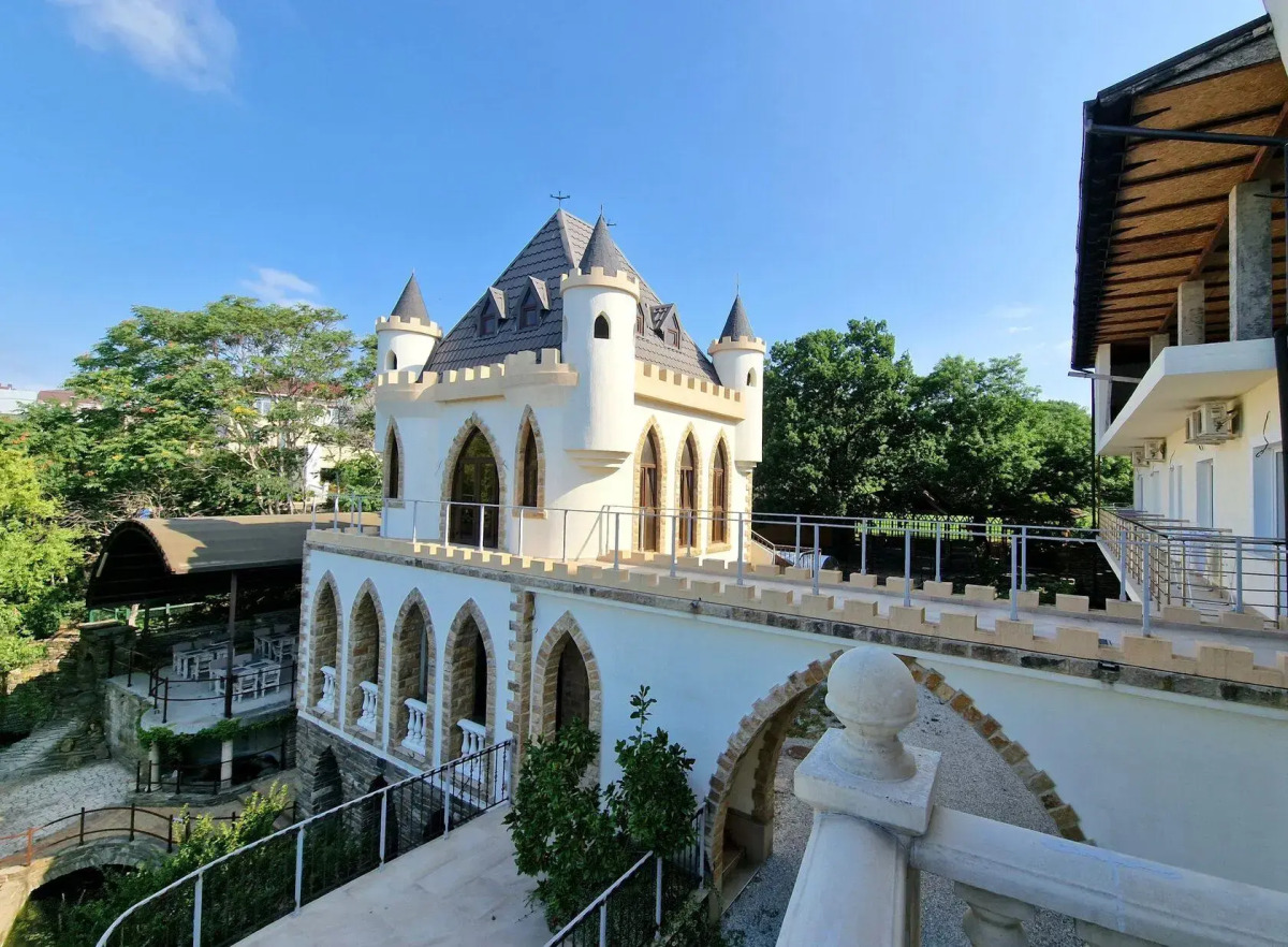 Гостевой дом Персиковый Замок