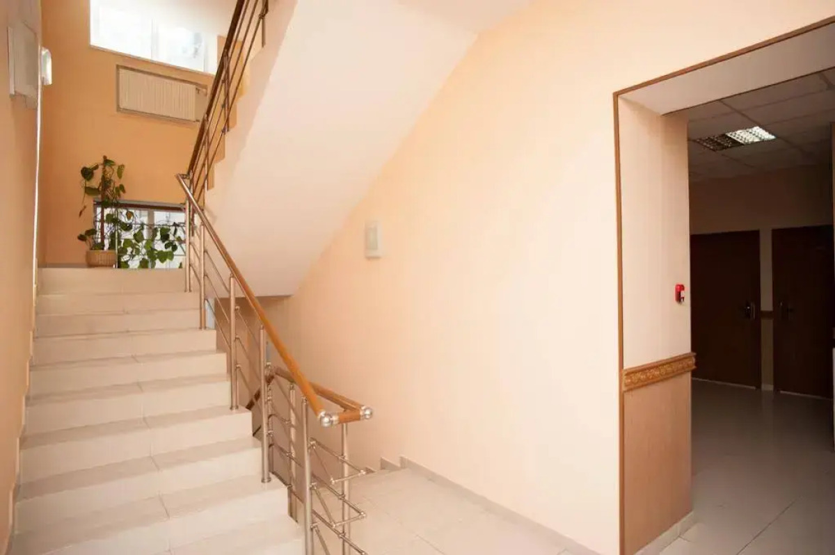 MINIMA Красные ворота