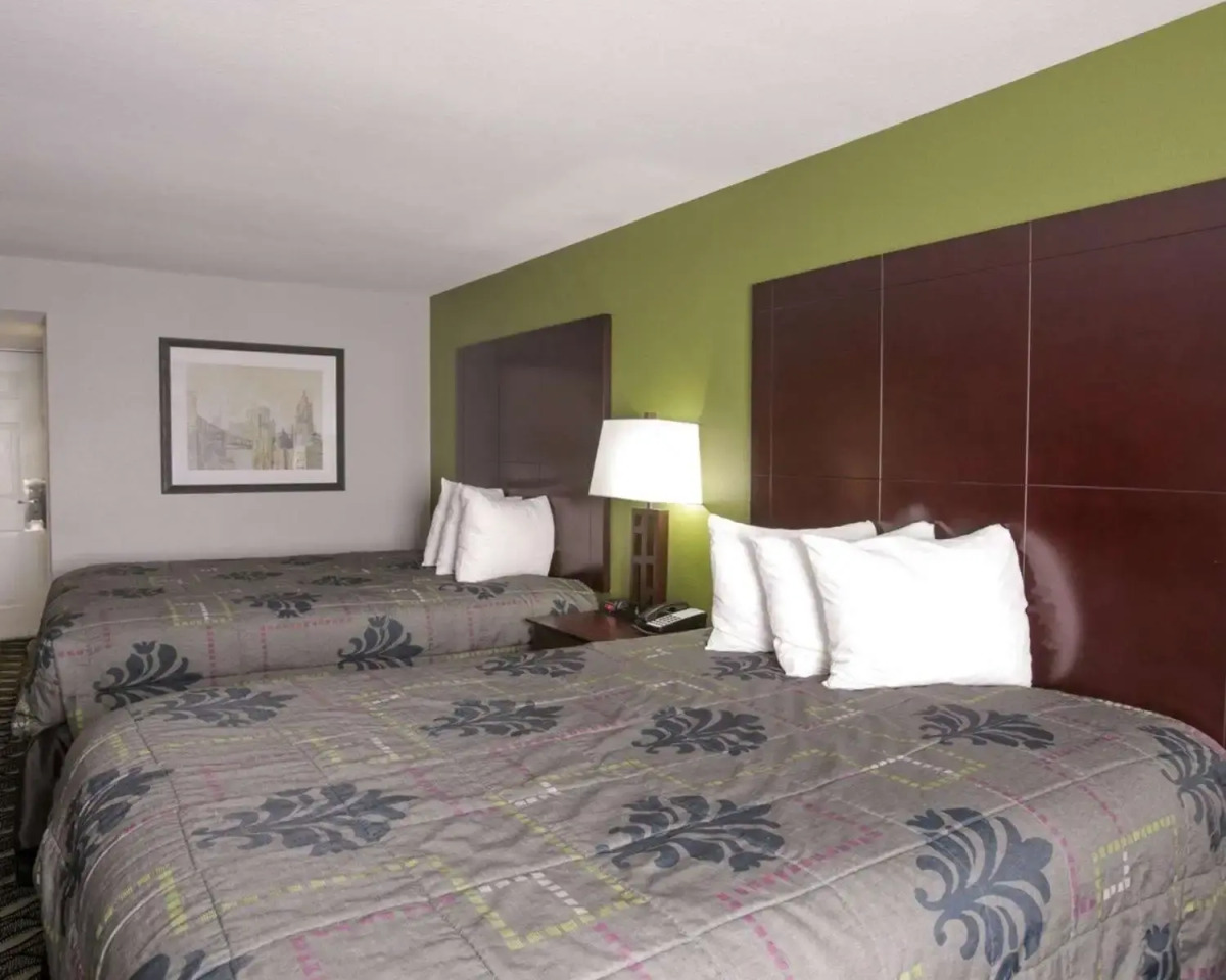 Rodeway Inn and Suites Austin