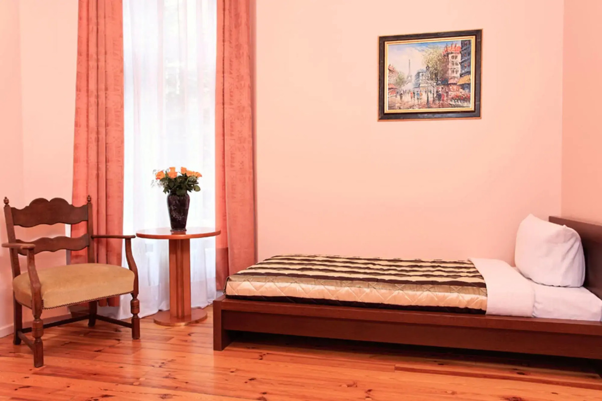 Hotel - Pension Cortina