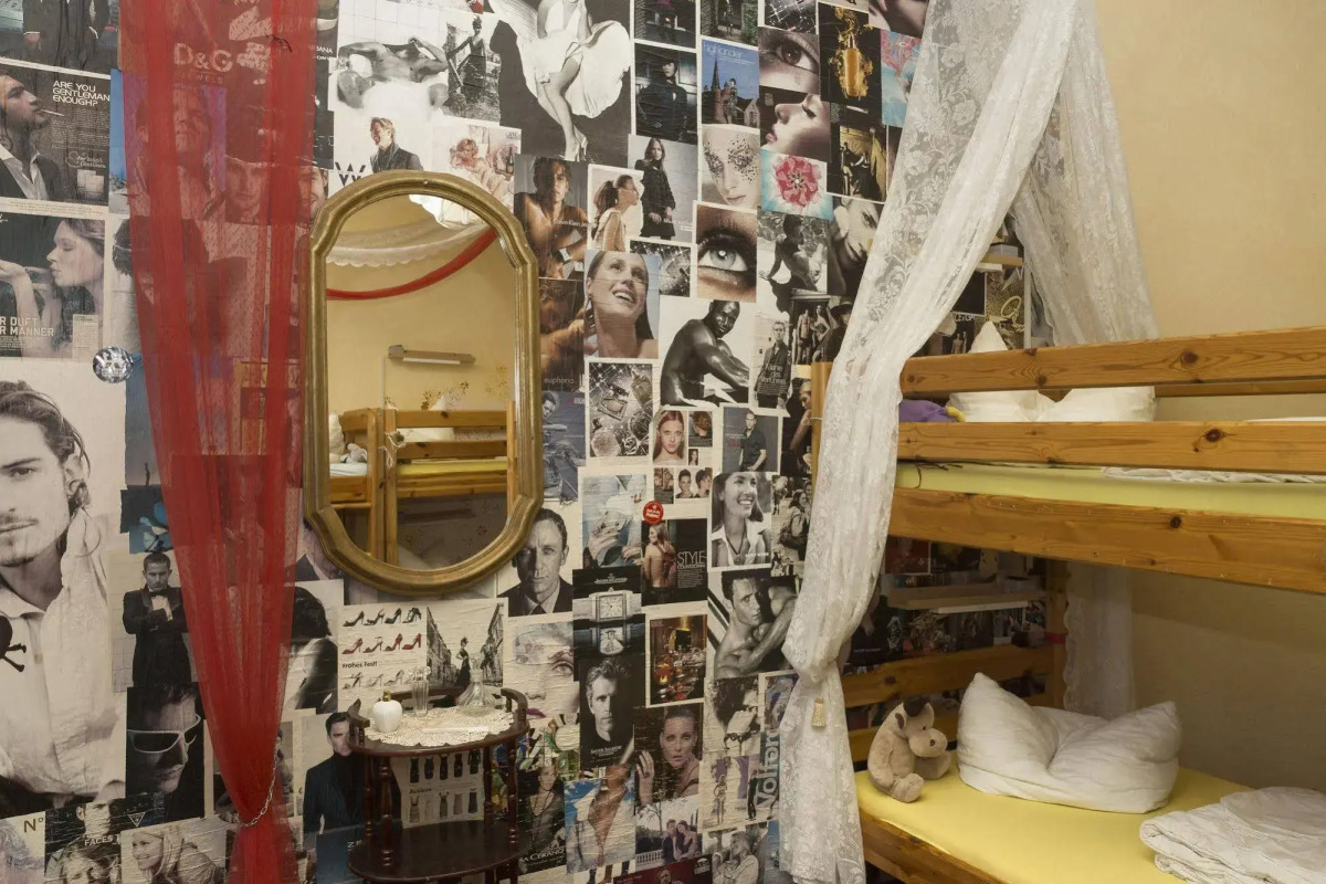 Lollis Homestay - Hostel