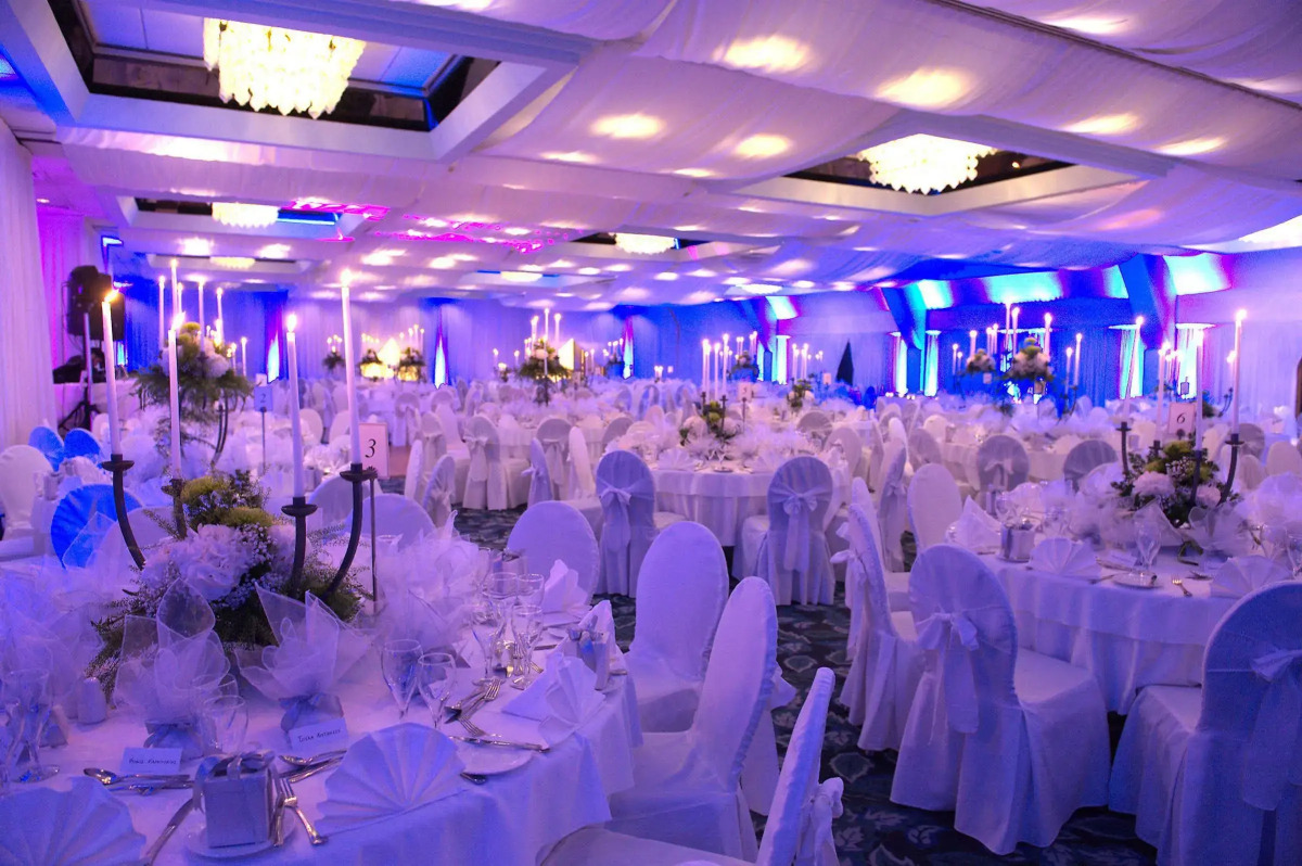 Palm Beach Hotel & Bungalows