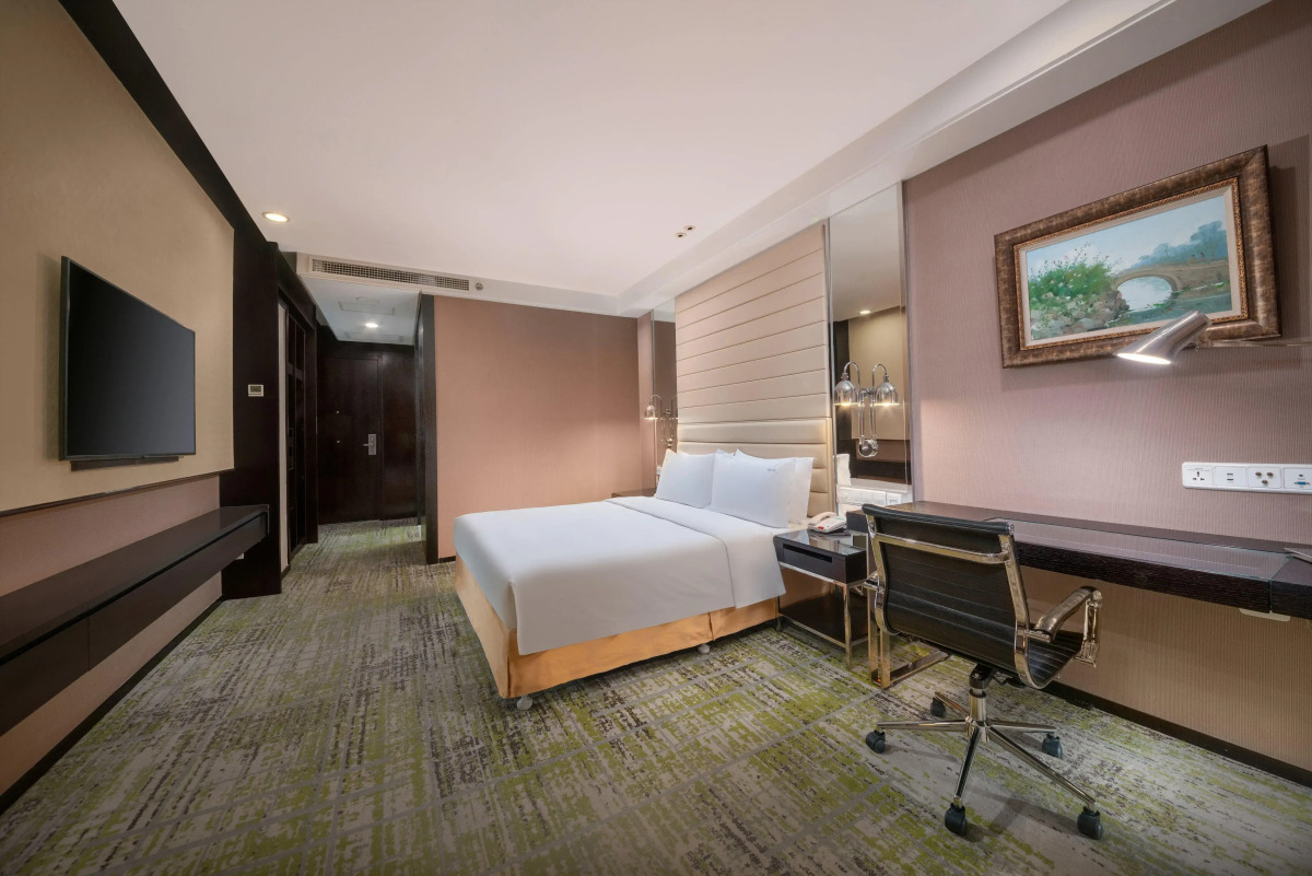 Holiday Inn Beijing Focus Square by IHG