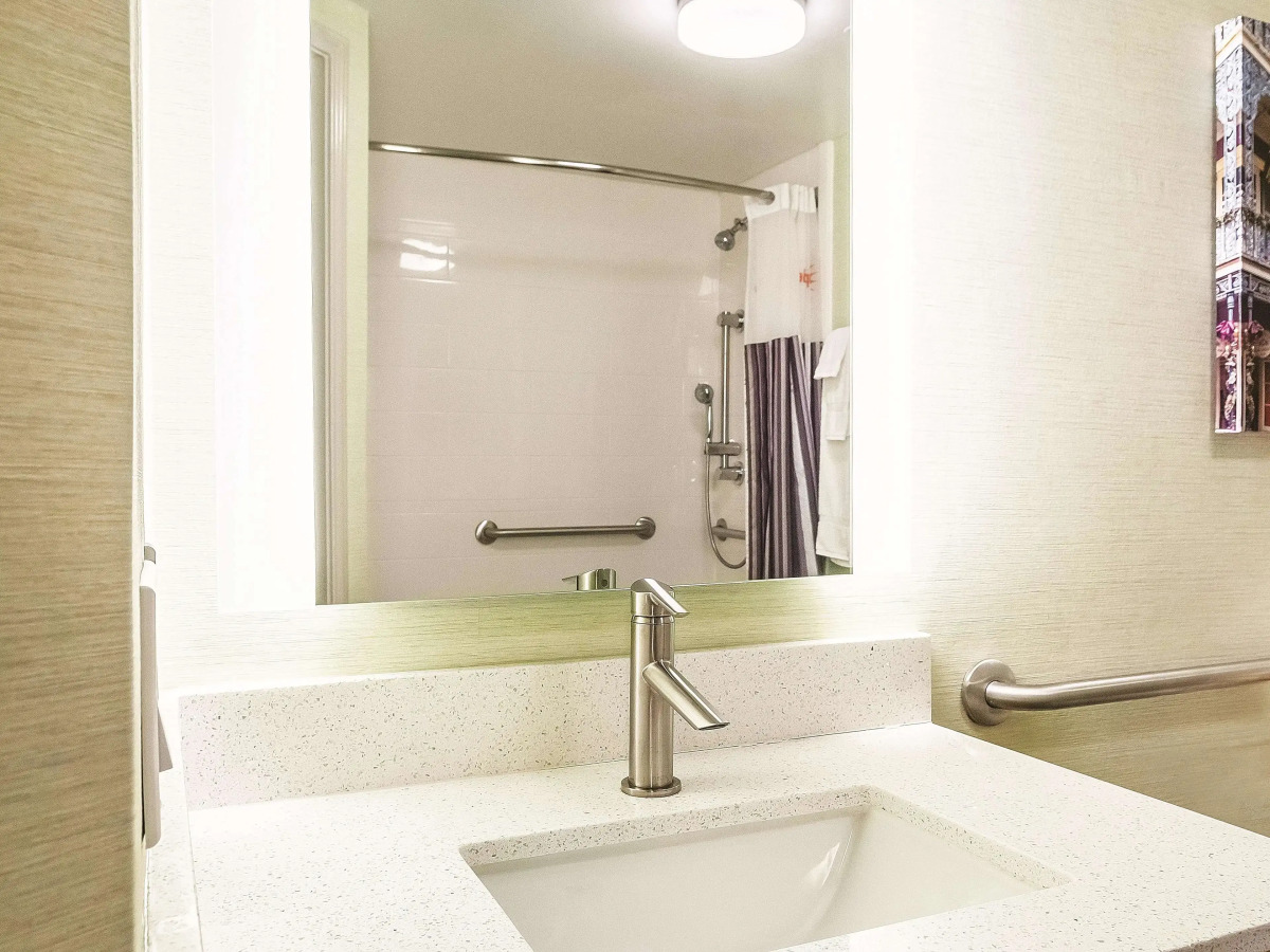 La Quinta Inn & Suites by Wyndham New Orleans Downtown