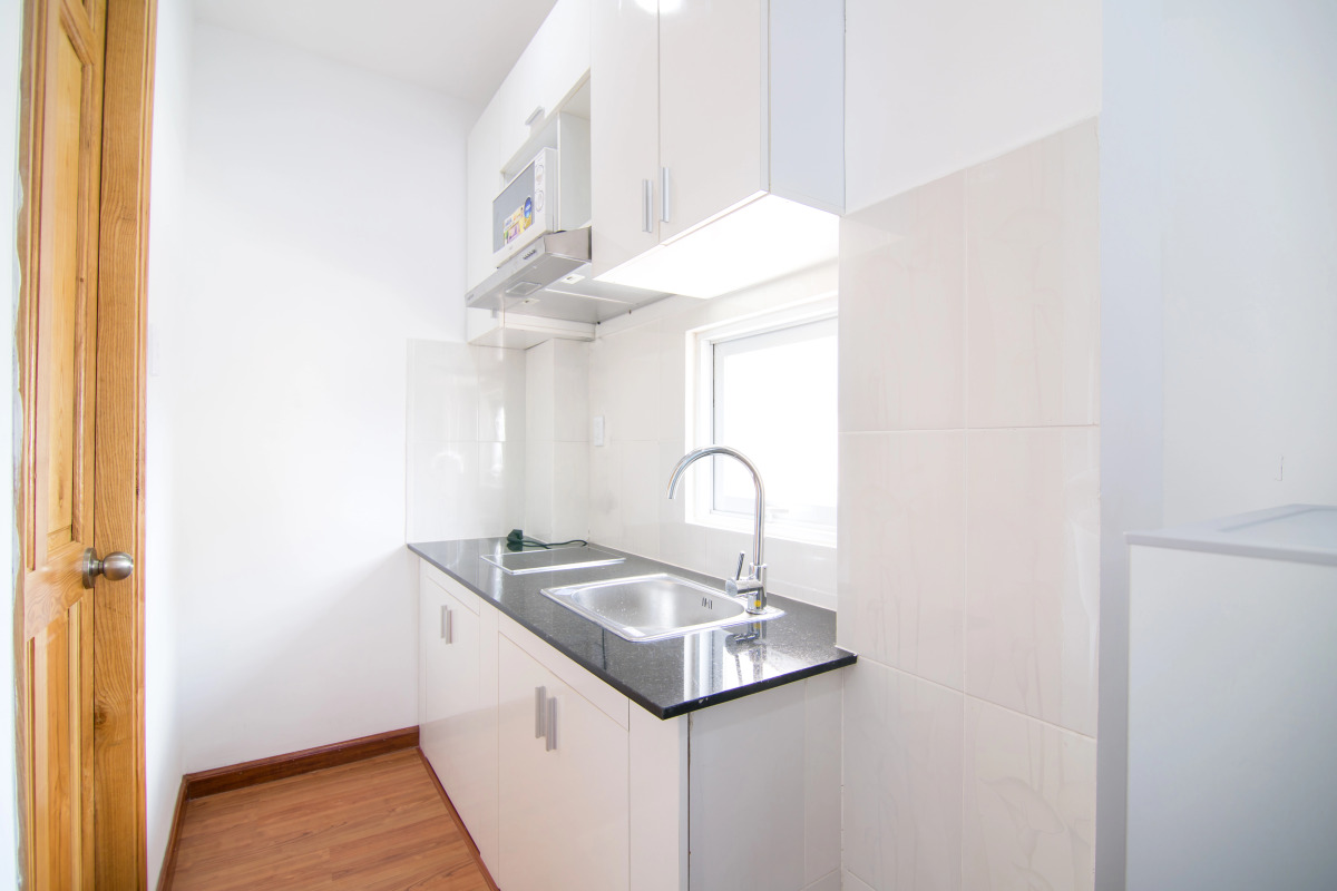 RedDoorz Plus near Nguyen Hue Walking Street