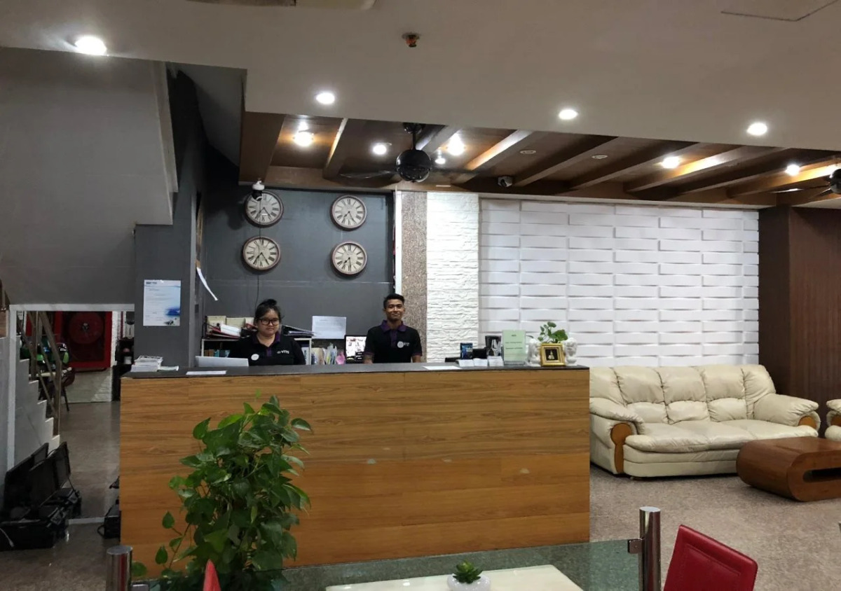 OYO 861 Patong Dynasty Hotel