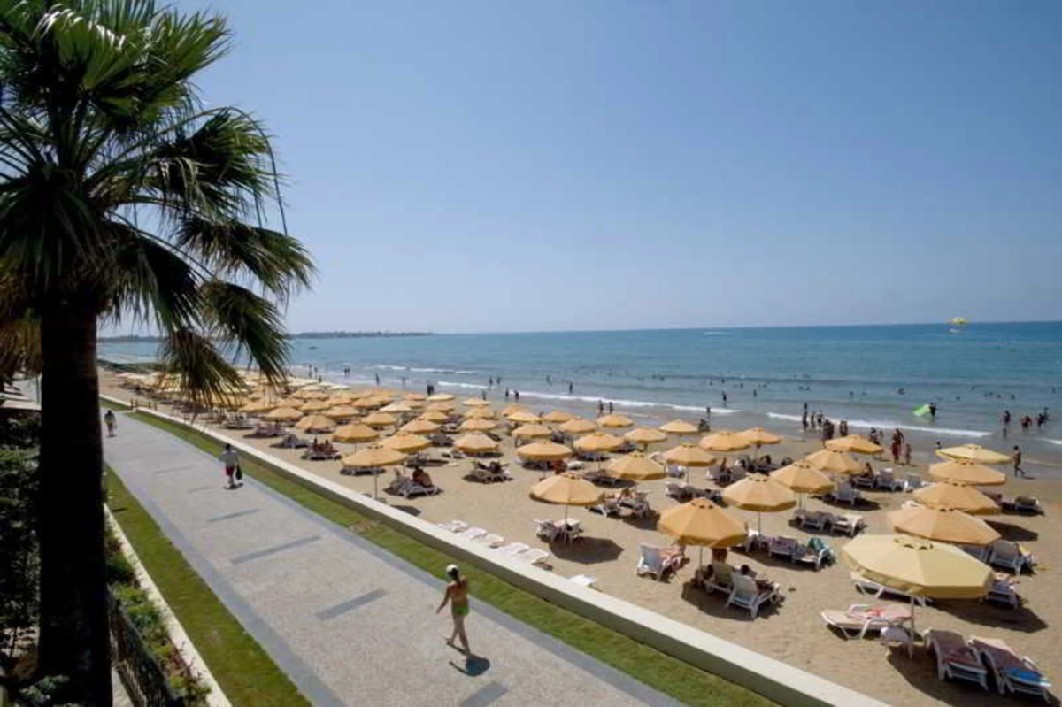 Sunrise Queen Luxury Resort & Spa