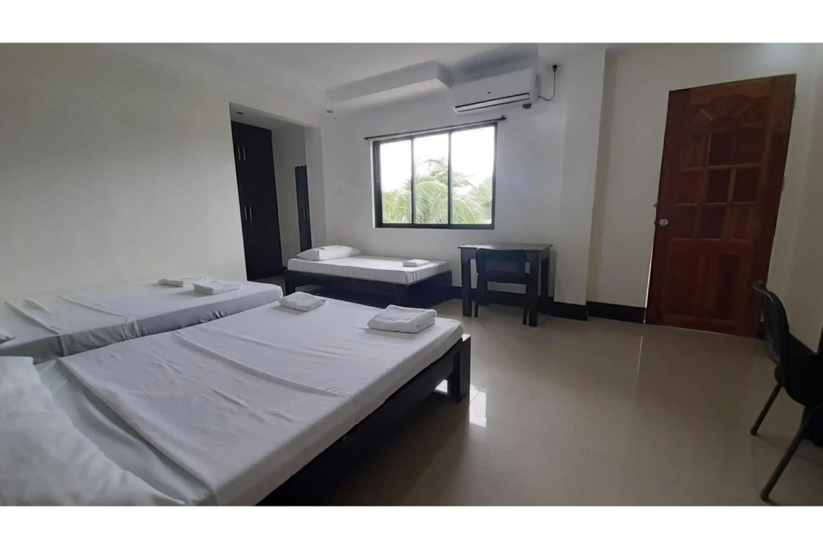 Adelaida Pensionne Hotel