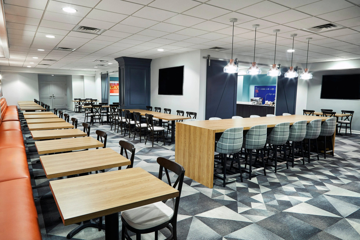 Holiday Inn Express Nashville Downtown - Broadway by IHG