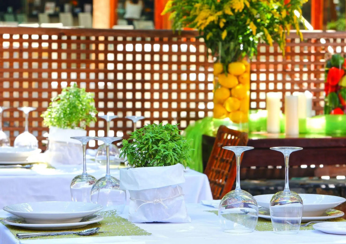 Apollonia Resort & Spa