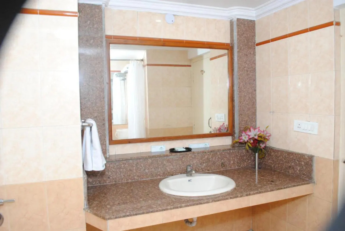 Hotel Tourist Deluxe