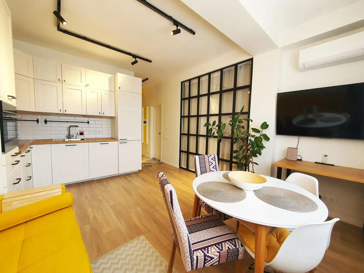 Апартаменты Жить в Горах на улице Турчинского 85