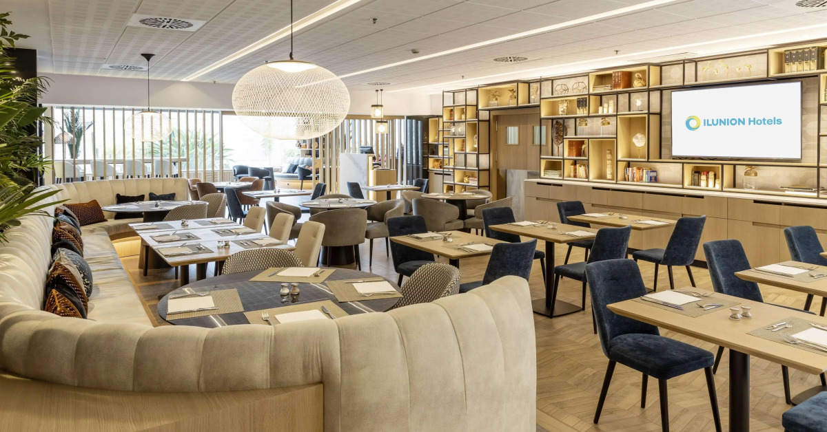 Отель ILUNION Barcelona