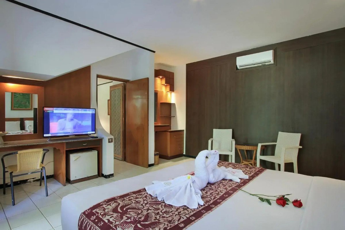 Puri Naga Beachfront Cottages