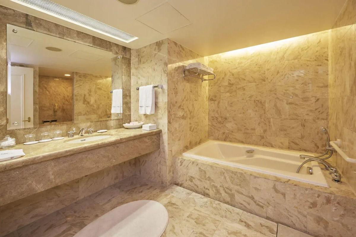 Отель Okura Tokyo Bay