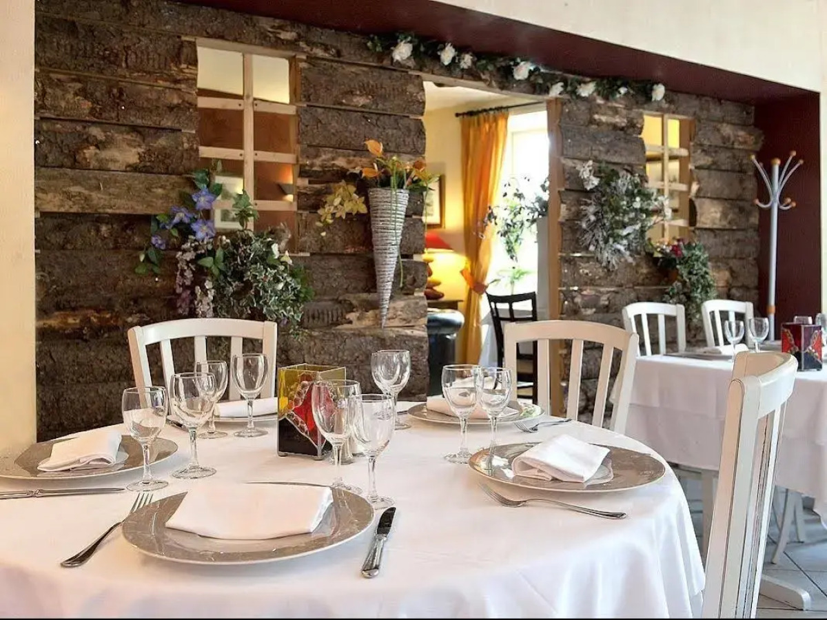 Hôtel Restaurant le Val d'Amby