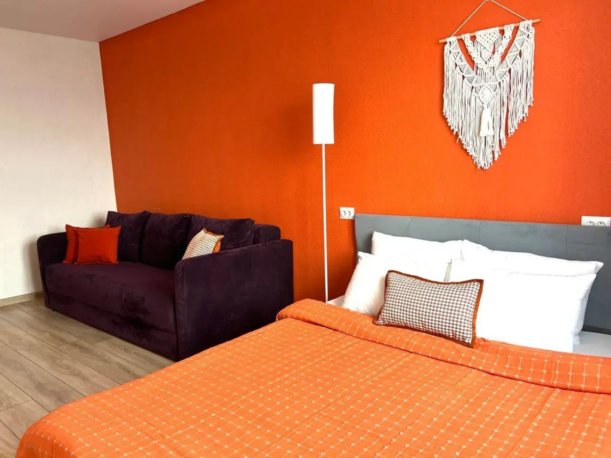 На Сутки на улице Чернышевского 98