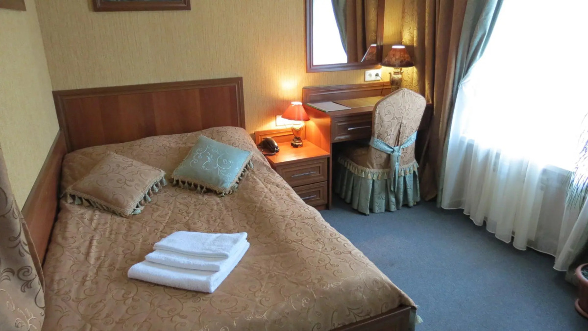 Отель Эсмеральд