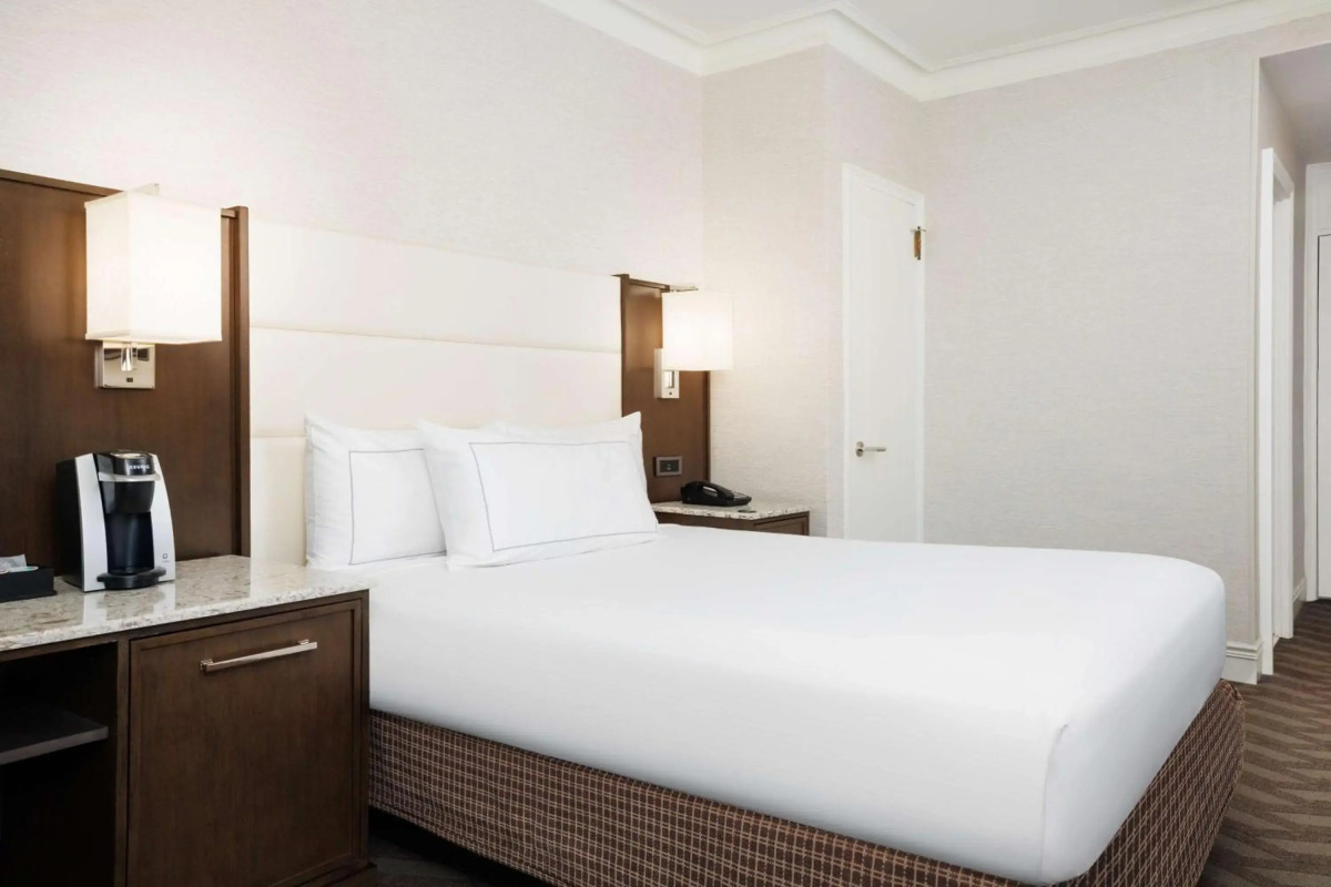 Отель Hilton Boston Park Plaza