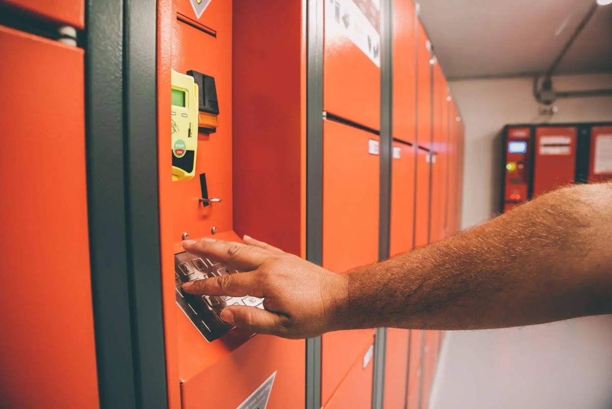 AMISTAT Island Hostel Ibiza - ALBERGUE JUVENIL