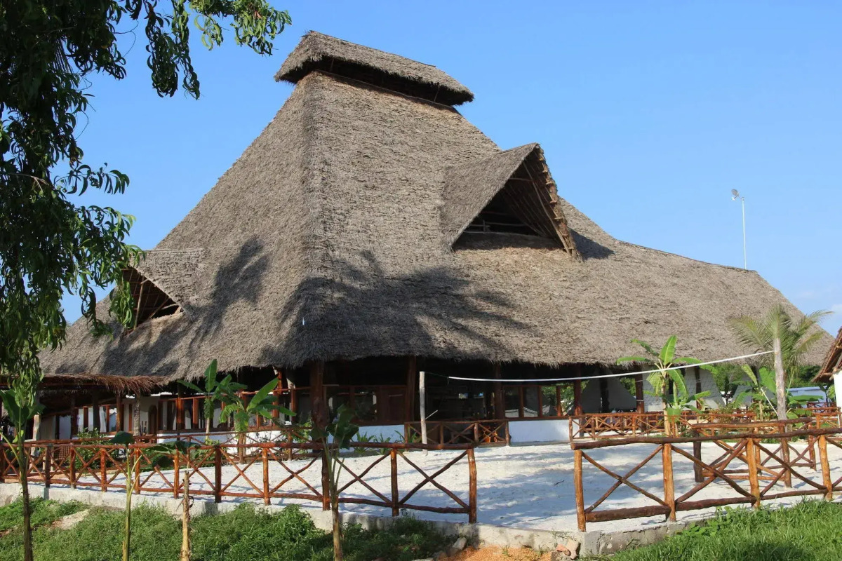 Paradise Beach Resort